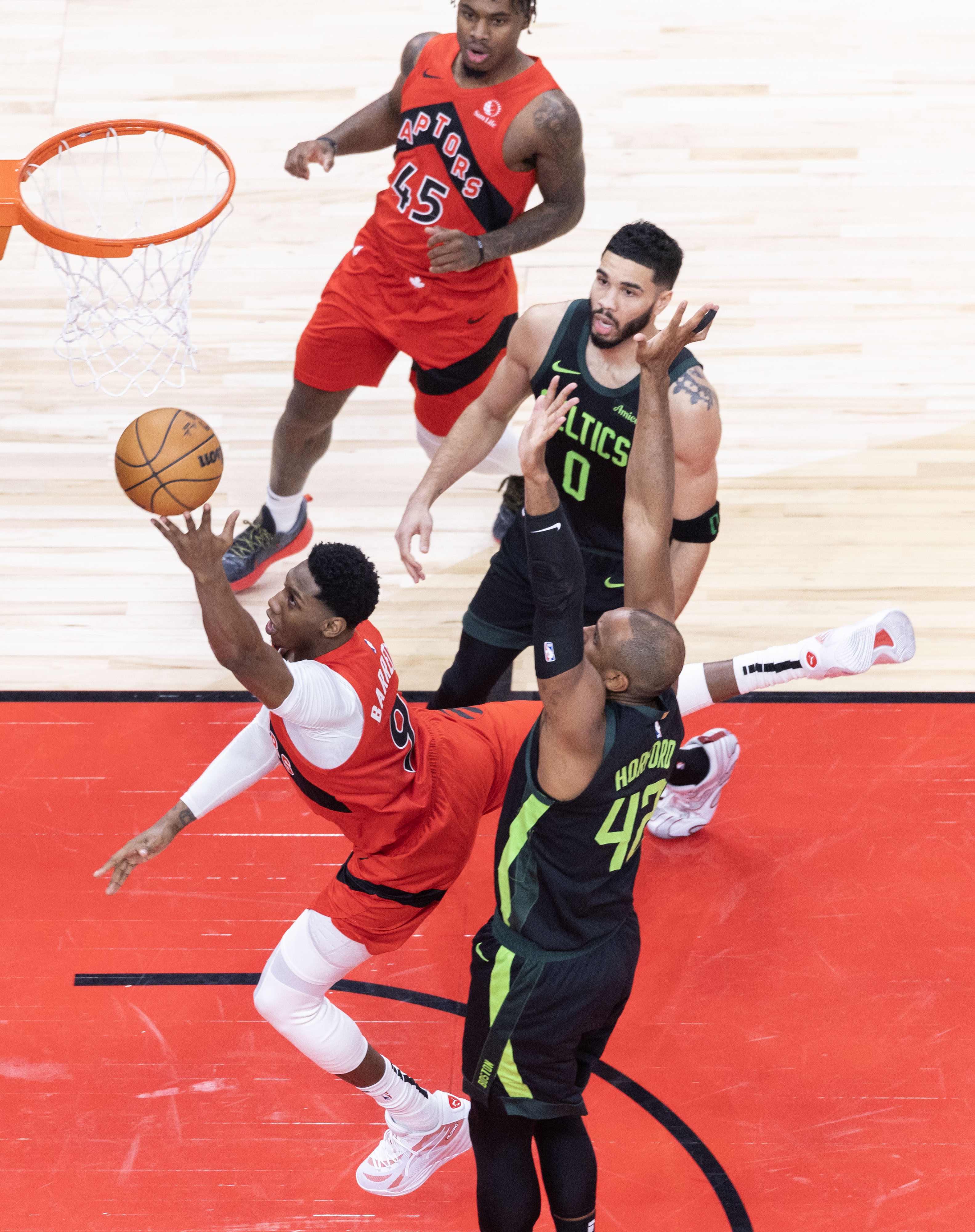 猛龙与勇士再度对决NBA总决赛